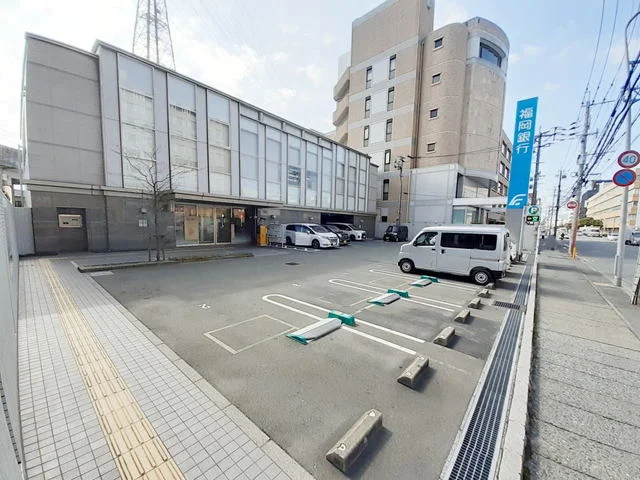 福岡銀行福岡流通センター支店まで1100m