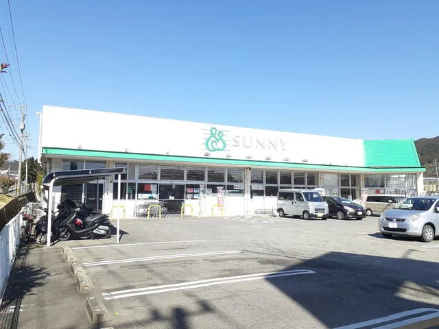 サニーまで1100m