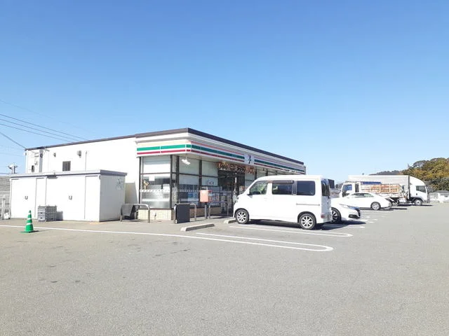セブンイレブン須恵古宮店まで500m