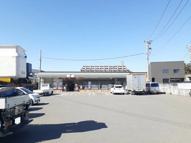 セブンイレブン粕屋仲原3丁目店まで550m