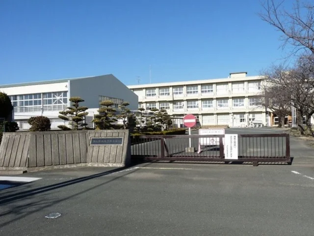 浜松市立北浜南小学校まで650m