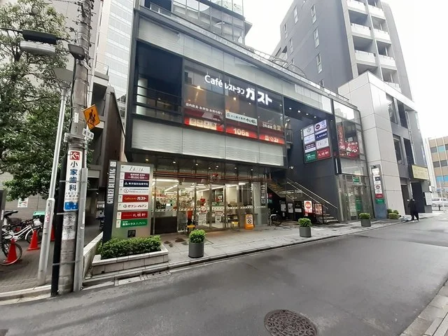 セブンイレブンまで140m