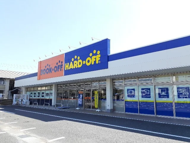 ＢＯＯＫＯＦＦ小山花垣店まで450m