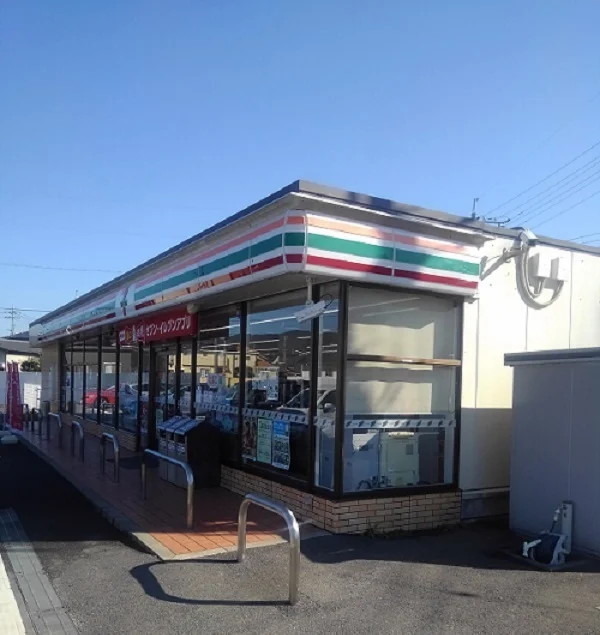 セブンイレブン小郡若草店まで750m