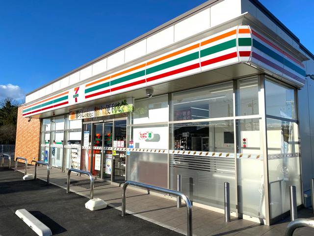 セブン-イレブン 熊谷久保島店まで400m
