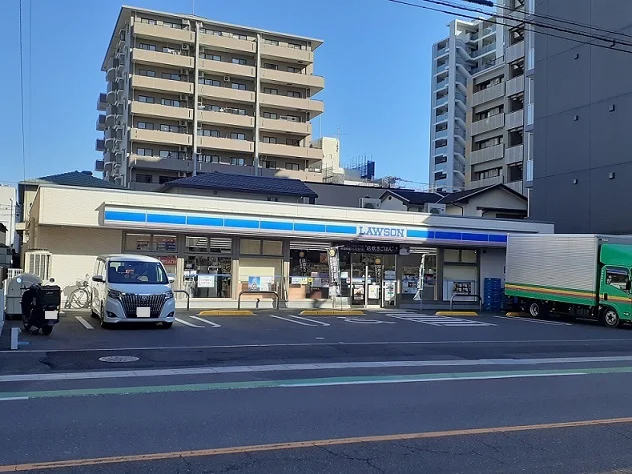 ローソン　さいたま浦和常盤店まで240m