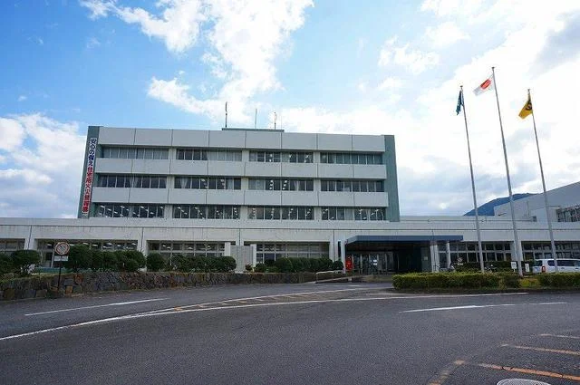 伊万里市役所まで650m