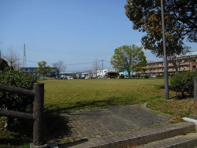 江越２丁目公園まで190m