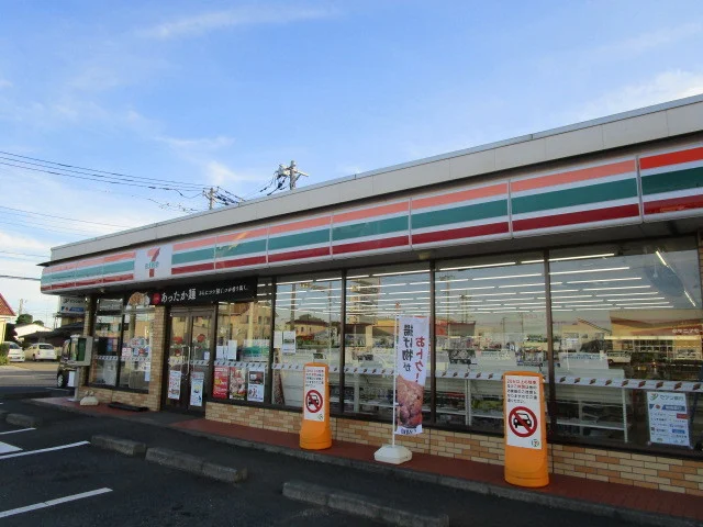 セブンイレブンまで220m