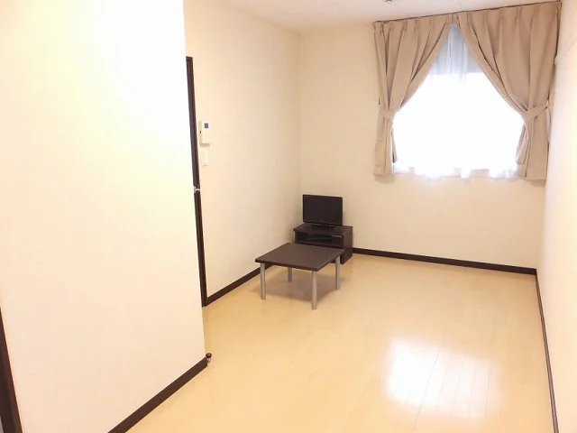 床仕様は部屋により異なります。