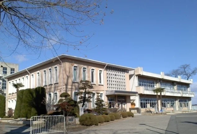 油井小学校まで1600m