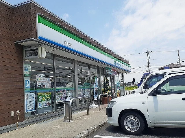 ファミリーマート富山太田店まで600m