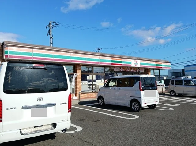 セブンイレブン仙台白鳥店まで600m