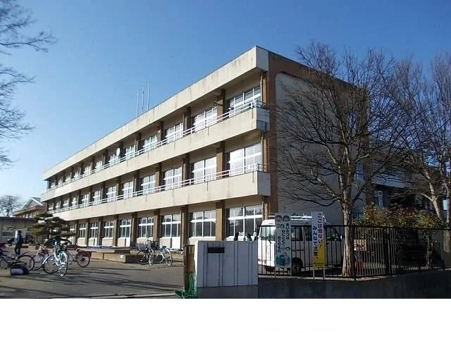 福島市鎌田小学校まで1000m
