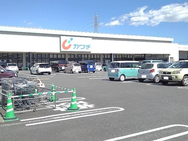 カワチ薬品富岡店まで300m