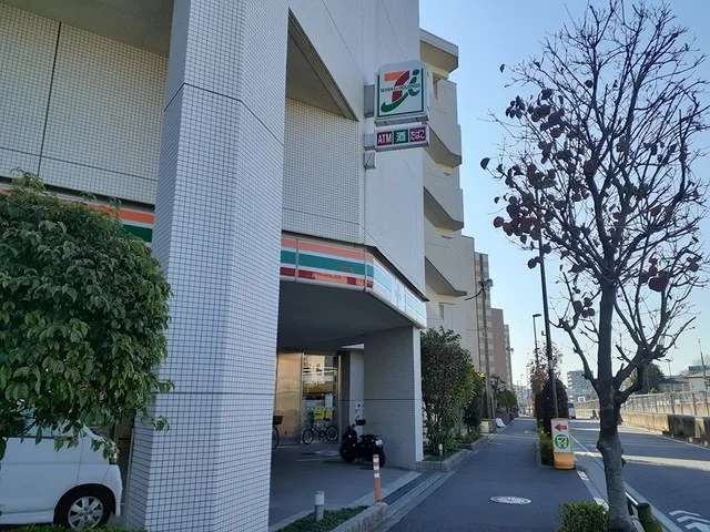 セブンイレブンまで93m