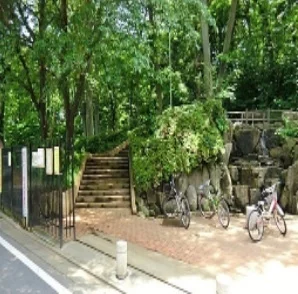 滝の根公園まで450m