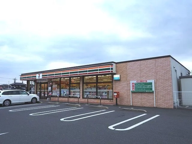セブンイレブン小倉長尾５丁目店まで650m