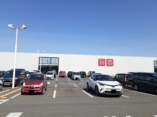 ユニクロ大田原店まで1700m