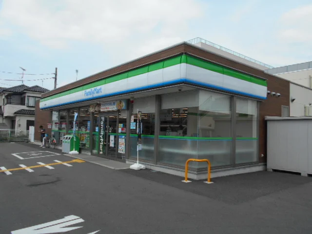 ファミリーマート岩槻西町店まで750m