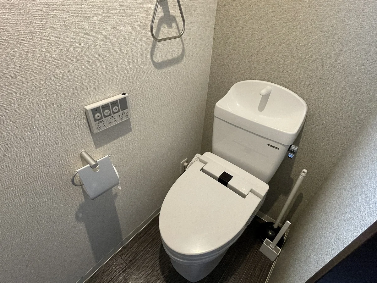 ※撮影用の観察植物・食器調理器具・雑貨類等はございません。※写真は現況優先