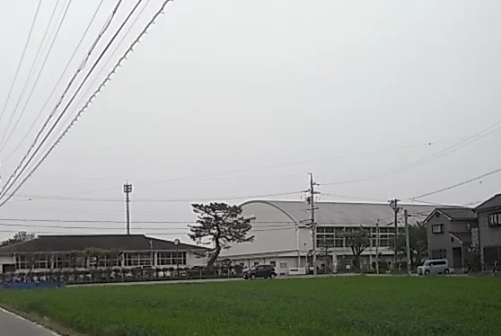 南中学校まで700m