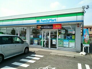 ファミリーマート木曽川役場前店まで430m