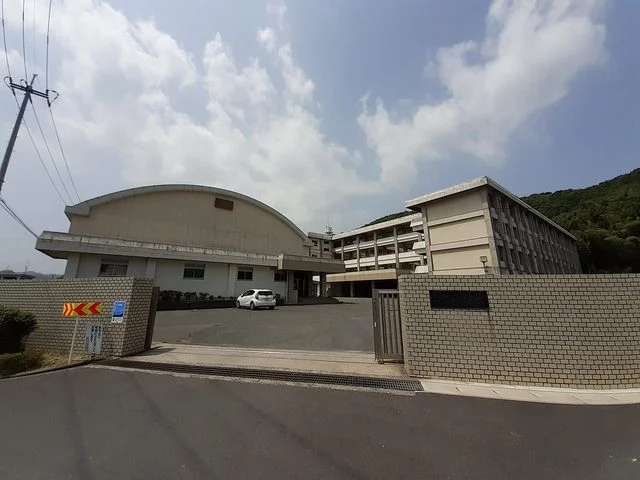 荘内中学校まで500m