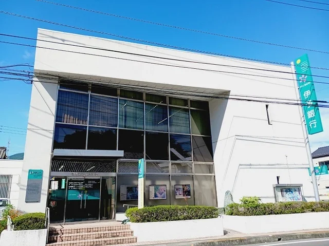 伊予銀行大洲支店様まで2200m