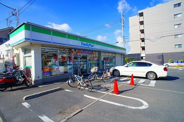 ファミリーマート 狭山台南店まで750m
