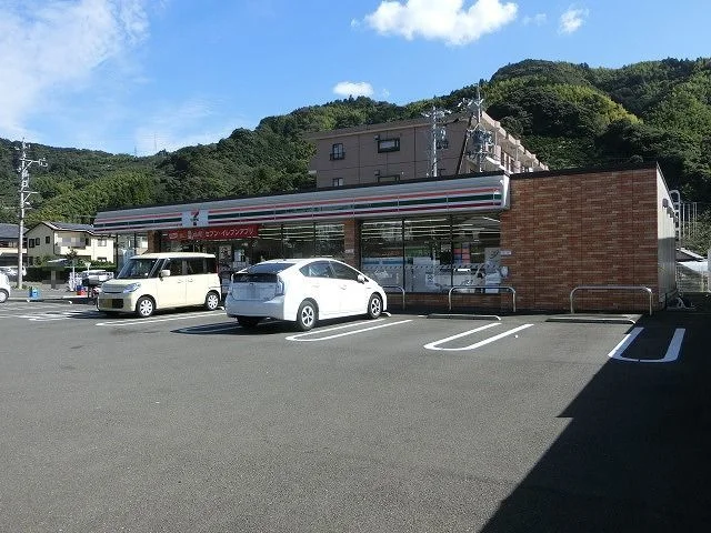 セブンイレブン静岡瀬名6丁目店まで450m