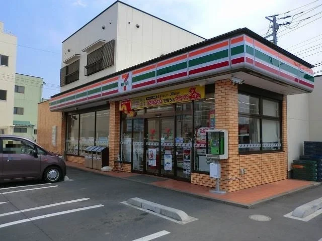 セブンイレブン沼田東原新町まで550m