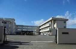 神保原小学校まで900m