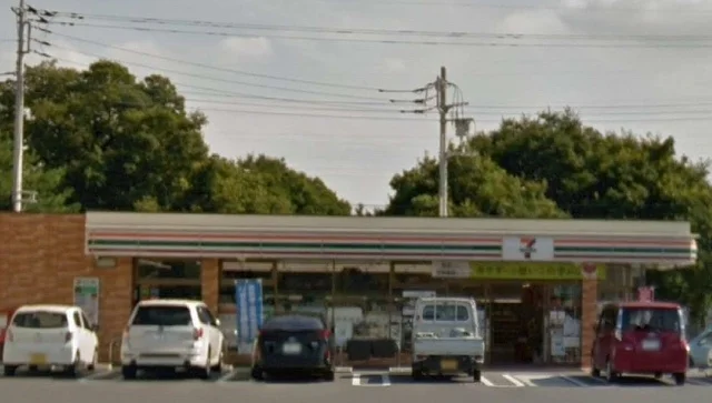 セブンイレブン伊勢崎田中島店まで400m