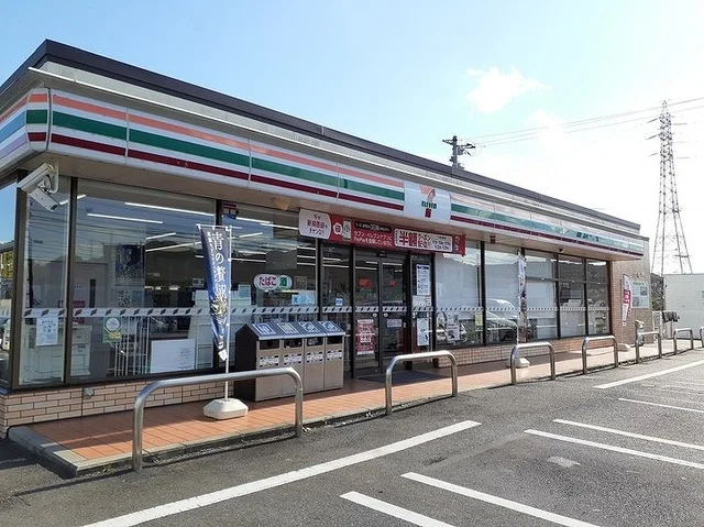 セブンイレブンさんまで220m