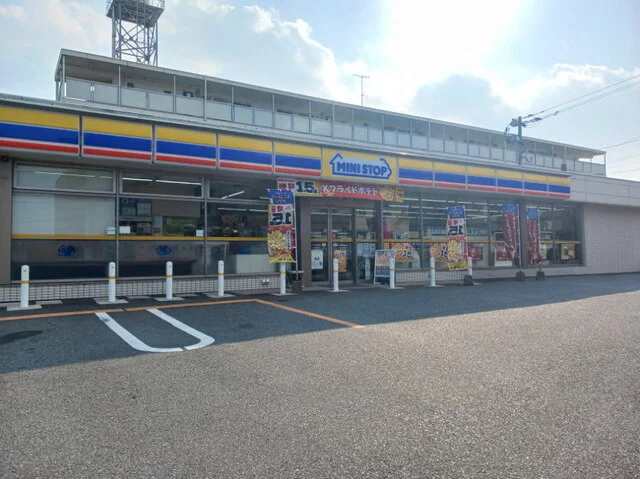 ミニストップ糸島篠原西店まで600m