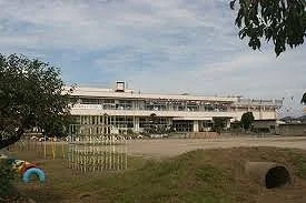 美里町美里東児玉小学校まで1700m