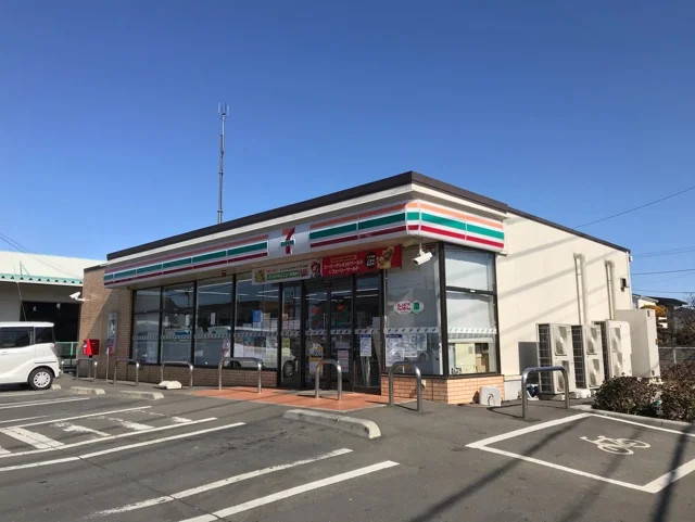 セブンイレブンまで500m