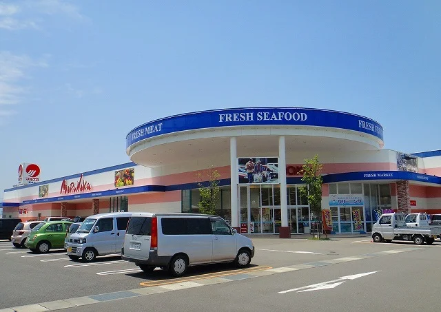 マルナカ西条店様まで900m