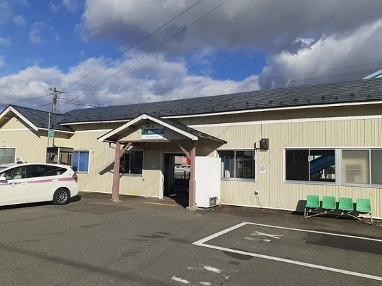 羽前山辺駅まで400m