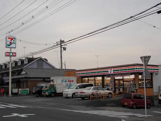 セブンイレブン清原台店まで140m