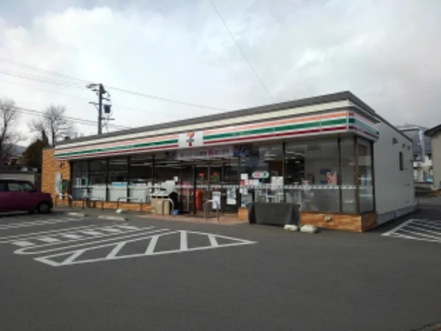 セブンイレブン長野若槻店まで550m
