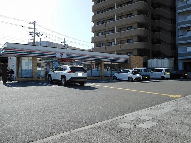 セブンイレブンまで450m