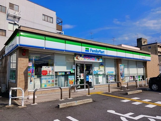 ファミリーマート伏見深草西浦店まで190m
