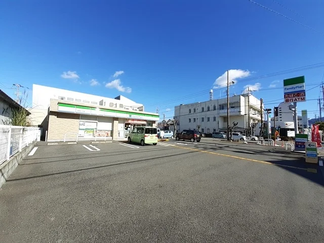 ファミリーマート 安芸矢ノ丸店まで350m