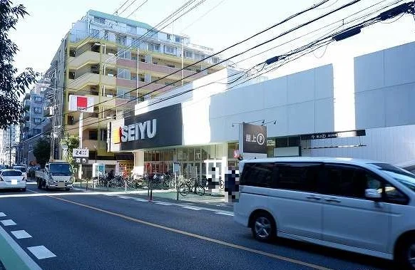 西友西所沢店まで160m