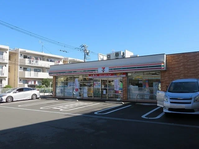 セブンイレブンまで400m