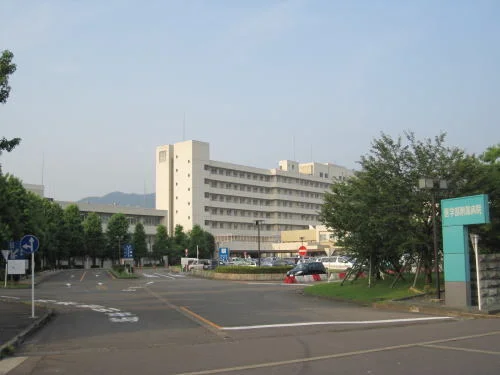 福井大学医学部付属病院まで3000m