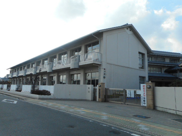 藤並小学校様まで1000m