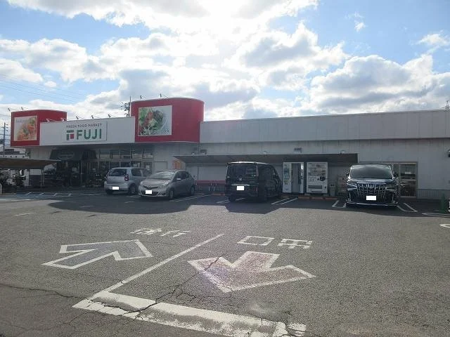 フジ高岡店様まで400m